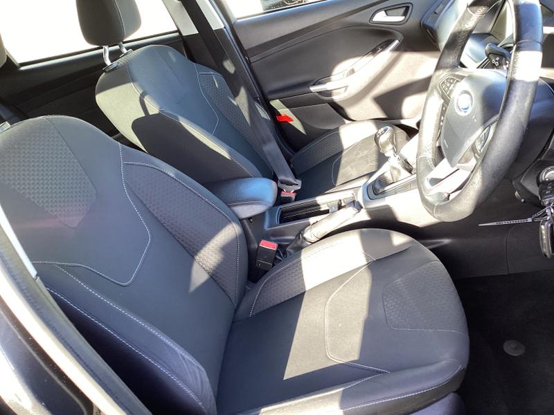 Used Ford Focus 2017 for sale - 77931205: Photo 31