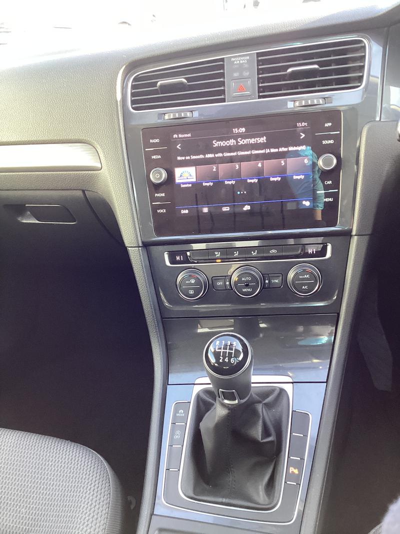 Used Volkswagen Golf 2017 for sale - 77148103: Photo 25