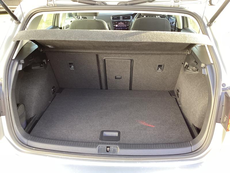 Used Volkswagen Golf 2017 for sale - 77148103: Photo 42