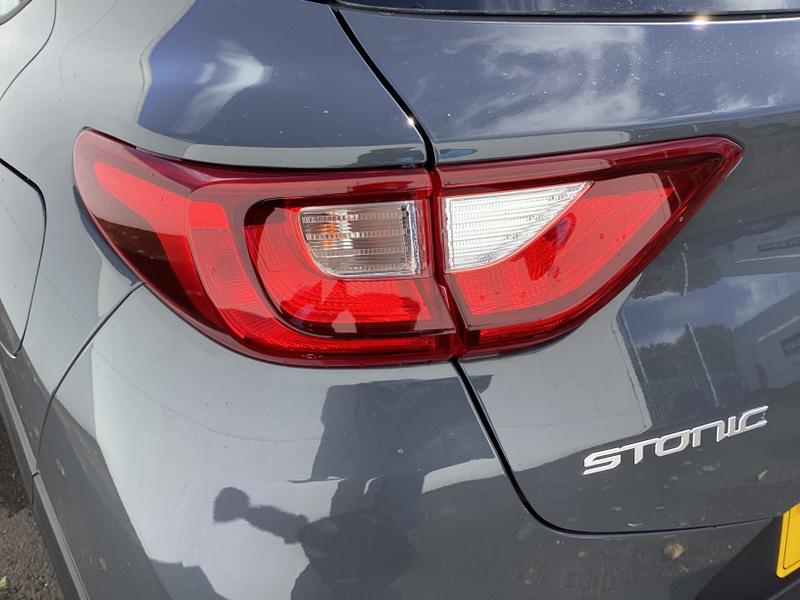 Used Kia Stonic 2023 for sale - 75632632: Photo 12