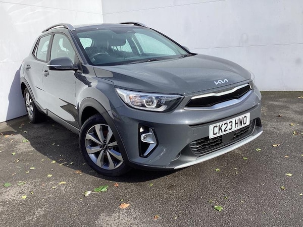 Used Kia Stonic 2023 for sale - 75632632: Photo 1