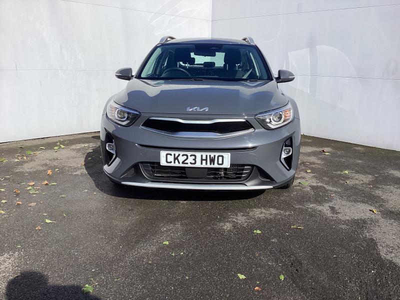 Used Kia Stonic 2023 for sale - 75632632: Photo 3