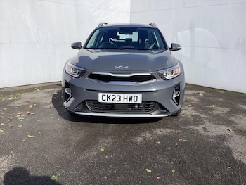 Used Kia Stonic 2023 for sale - 75632632: Photo