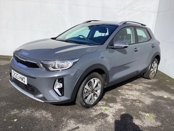 Used Kia Stonic 2023 for sale - 75632632: Photo