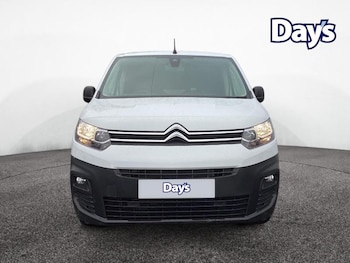 Used Citroen Berlingo 2024 for sale - 76710074: Photo