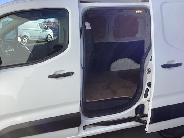Used Peugeot Partner 2020 for sale - 76209333: Photo 30