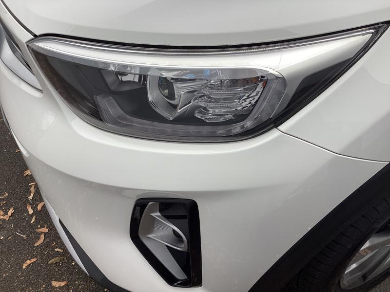 Used Kia Stonic 2023 for sale - 76056128: Photo 19