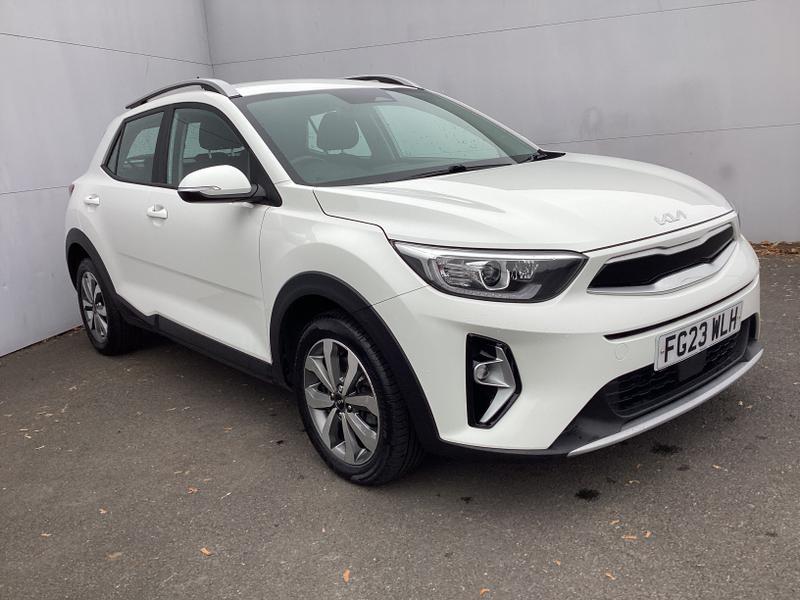 Used Kia Stonic 2023 for sale - 76056128: Photo 2