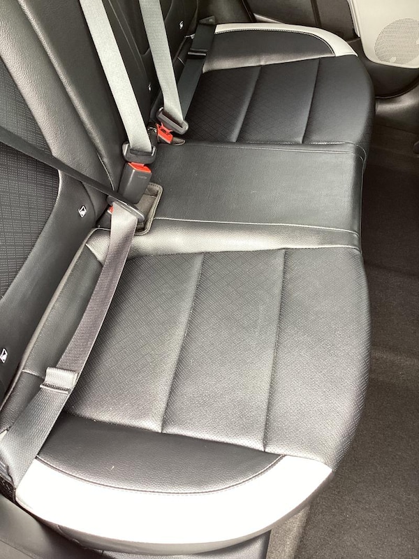 Used Kia Stonic 2019 for sale - 75489850: Photo 39