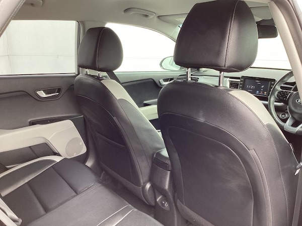 Used Kia Stonic 2019 for sale - 75489850: Photo 40