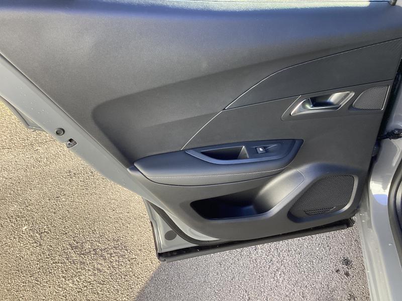 Used Peugeot 2008 2025 for sale - 76641183: Photo 32