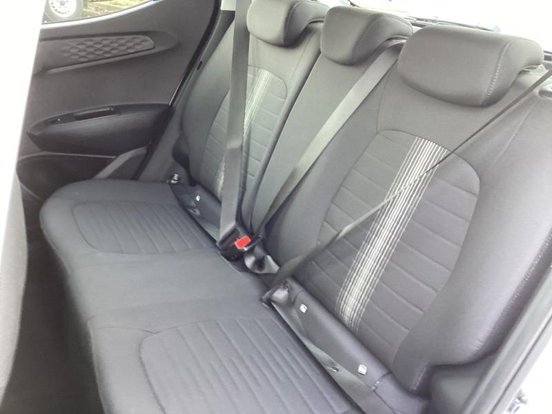 Used Hyundai i10 2022 for sale - 77641440: Photo 32