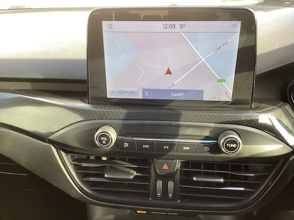 Used Ford Focus 2021 for sale - 74238930: Photo 19