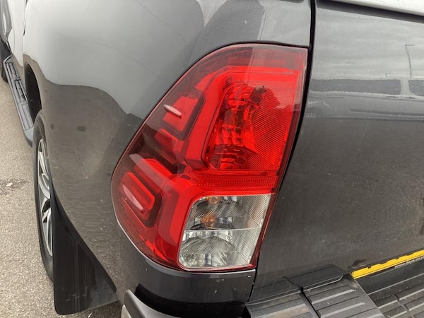 Used Toyota Hilux 2020 for sale - 74634744: Photo 15