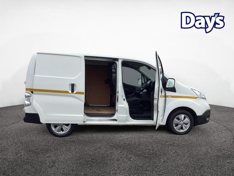 Used Nissan e-NV200 2021 for sale - 78206128: Photo 12