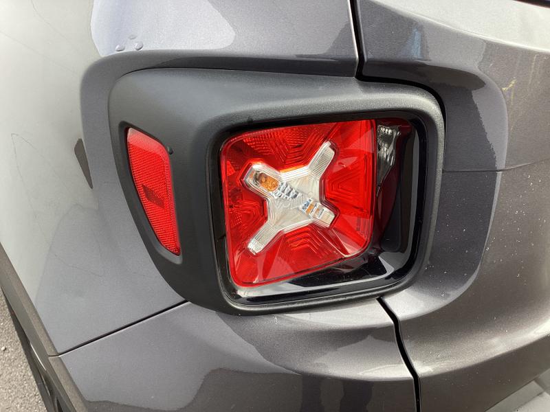 Used Jeep Renegade 2020 for sale - 76038110: Photo 19