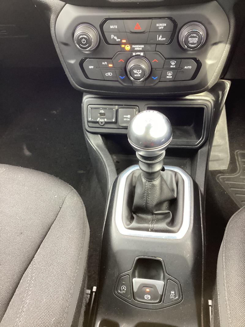 Used Jeep Renegade 2020 for sale - 76038110: Photo 25