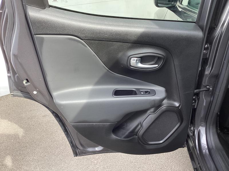 Used Jeep Renegade 2020 for sale - 76038110: Photo 32