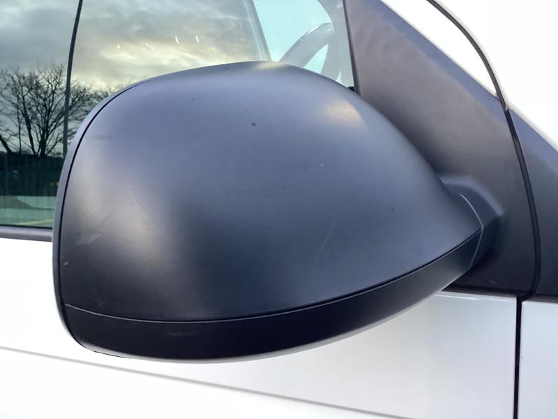 Used Volkswagen Transporter 2022 for sale - 76641001: Photo 10