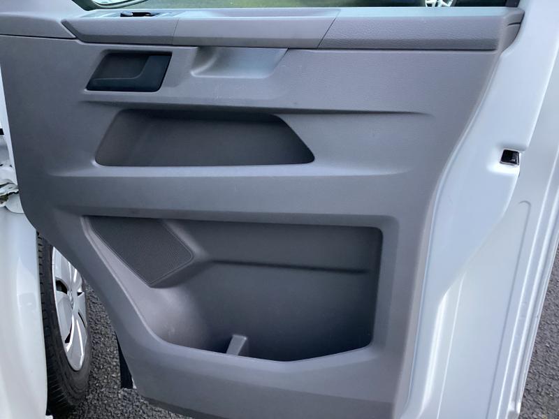 Used Volkswagen Transporter 2022 for sale - 76641001: Photo 24