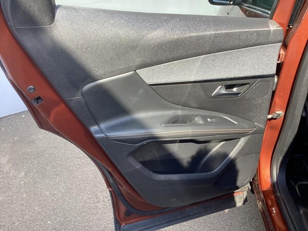 Used Peugeot 3008 2019 for sale - 74537668: Photo 32