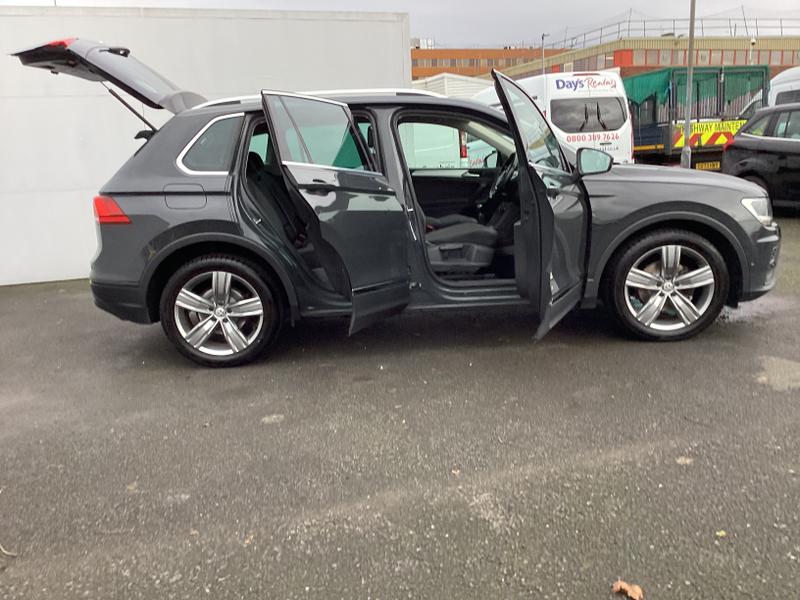 Used Volkswagen Tiguan 2019 for sale - 77493409: Photo 12
