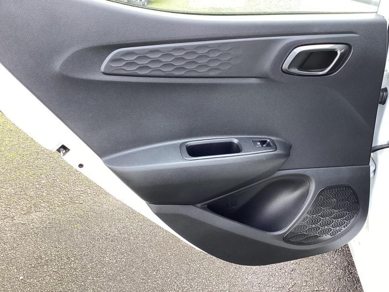 Used Hyundai i10 2023 for sale - 77176343: Photo 31