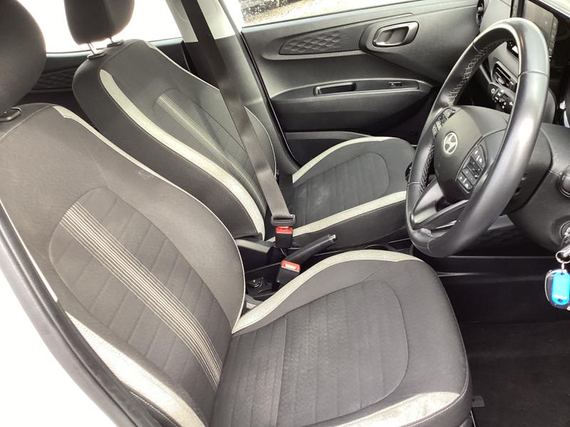 Used Hyundai i10 2023 for sale - 77176343: Photo 32