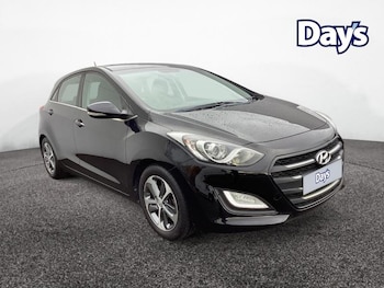Used Hyundai i30 2016 for sale - 76394155: Photo