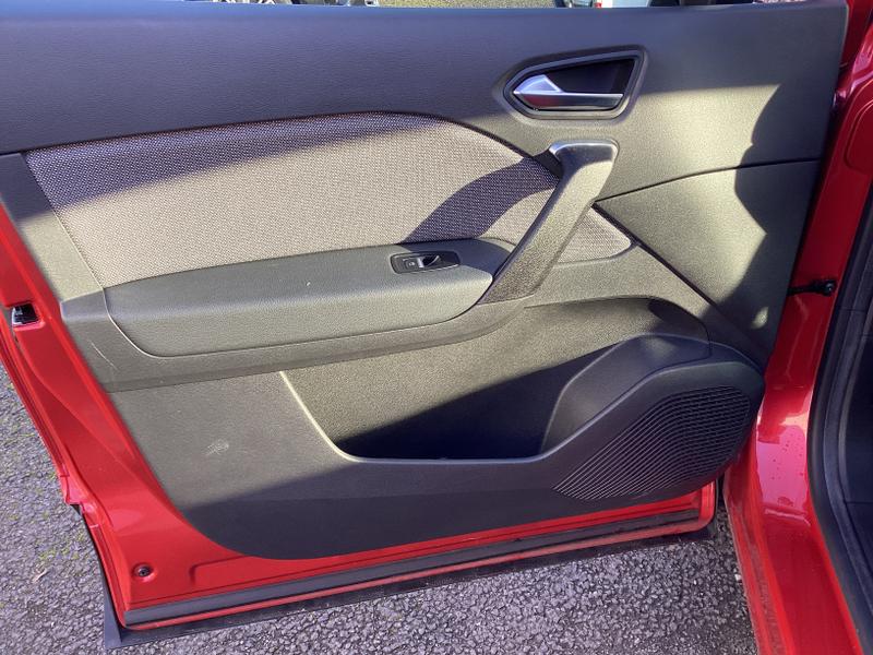 Used Renault Captur 2024 for sale - 77641349: Photo 31