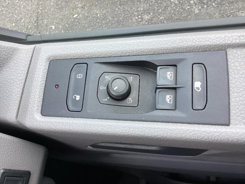 Used Volkswagen Transporter 2022 for sale - 76641067: Photo 28