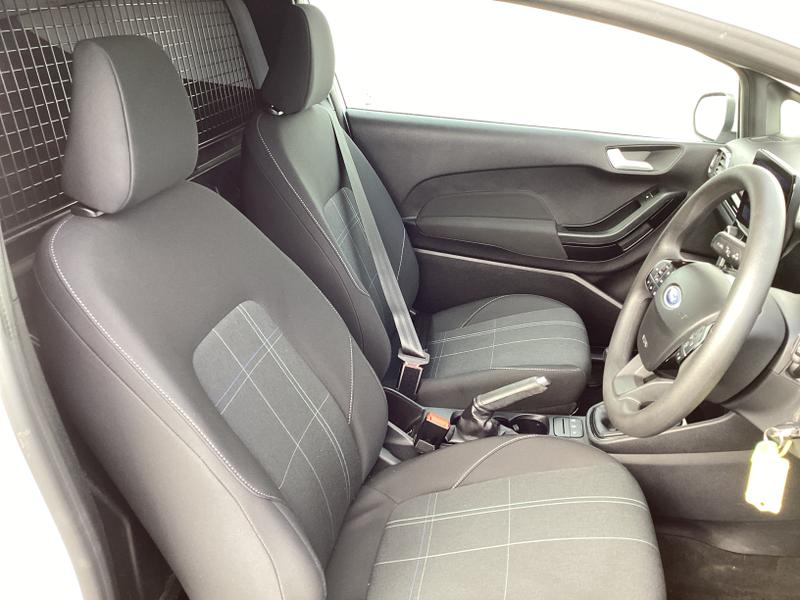 Used Ford Fiesta Van 2020 for sale - 76028121: Photo 31