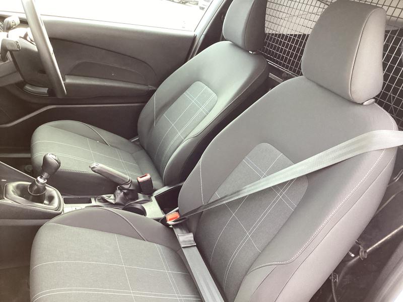 Used Ford Fiesta Van 2020 for sale - 76028121: Photo 32