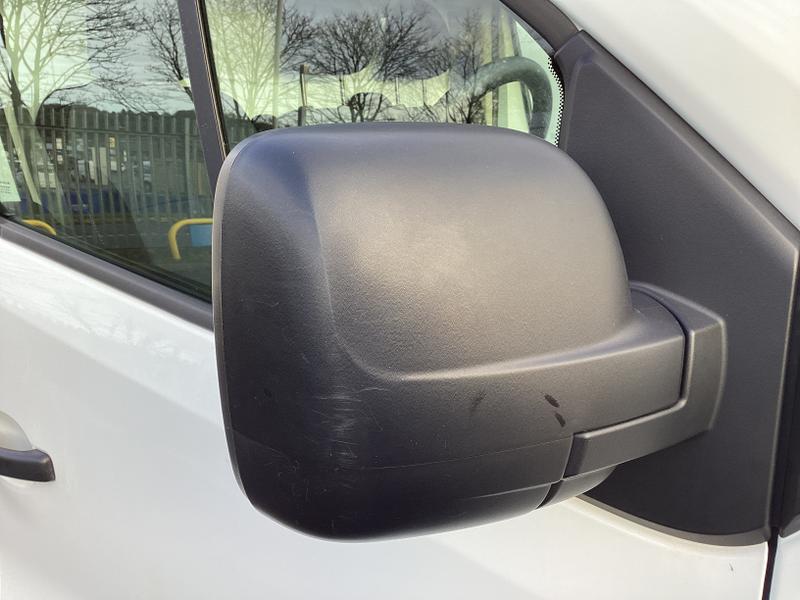 Used Vauxhall Vivaro 2018 for sale - 76904597: Photo 14