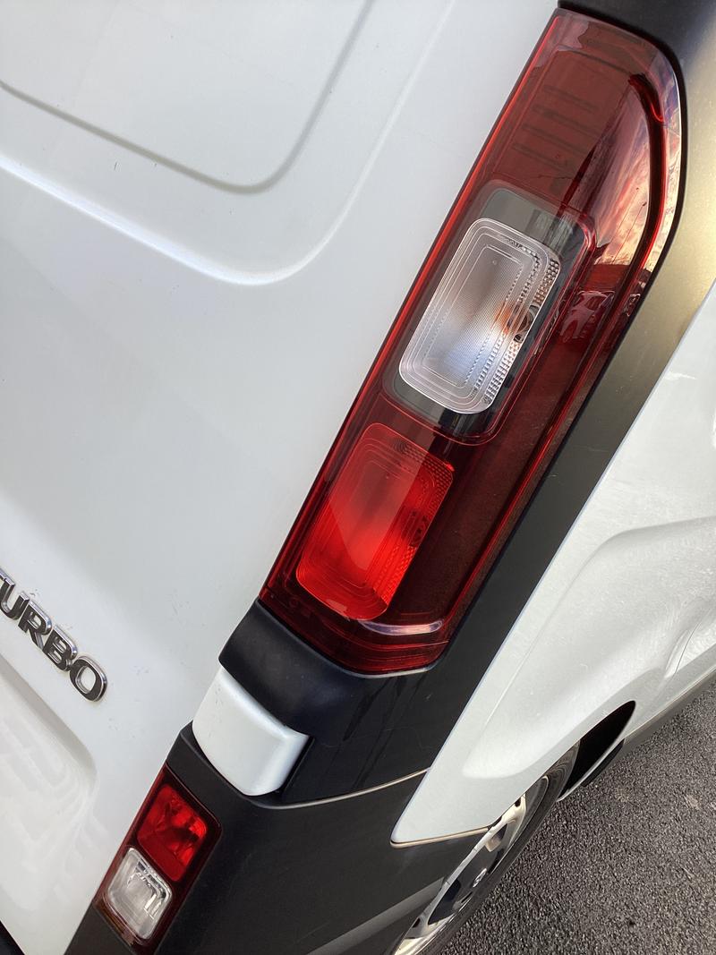 Used Vauxhall Vivaro 2018 for sale - 76904597: Photo 18