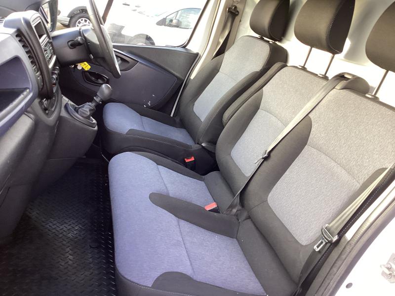 Used Vauxhall Vivaro 2018 for sale - 76904597: Photo 31