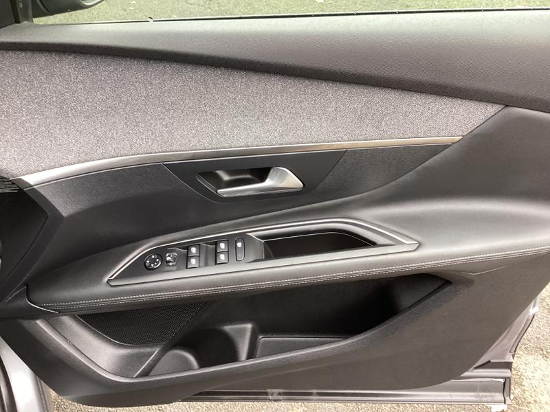 Used Peugeot 3008 2020 for sale - 77301269: Photo 25