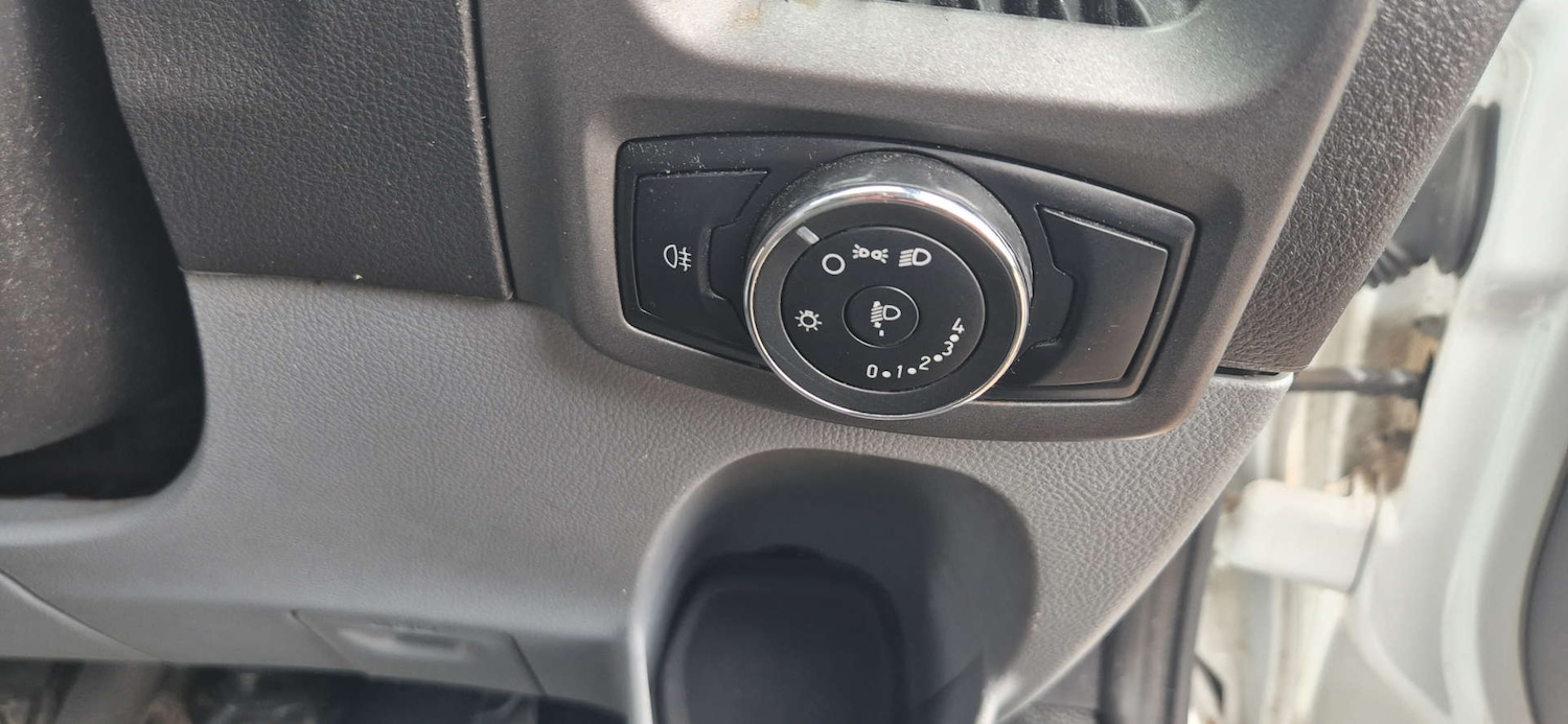 Used Ford Transit Custom 2016 for sale - 77829942: Photo 17