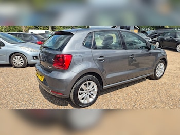 Used Volkswagen Polo 2016 for sale - 79384460: Photo