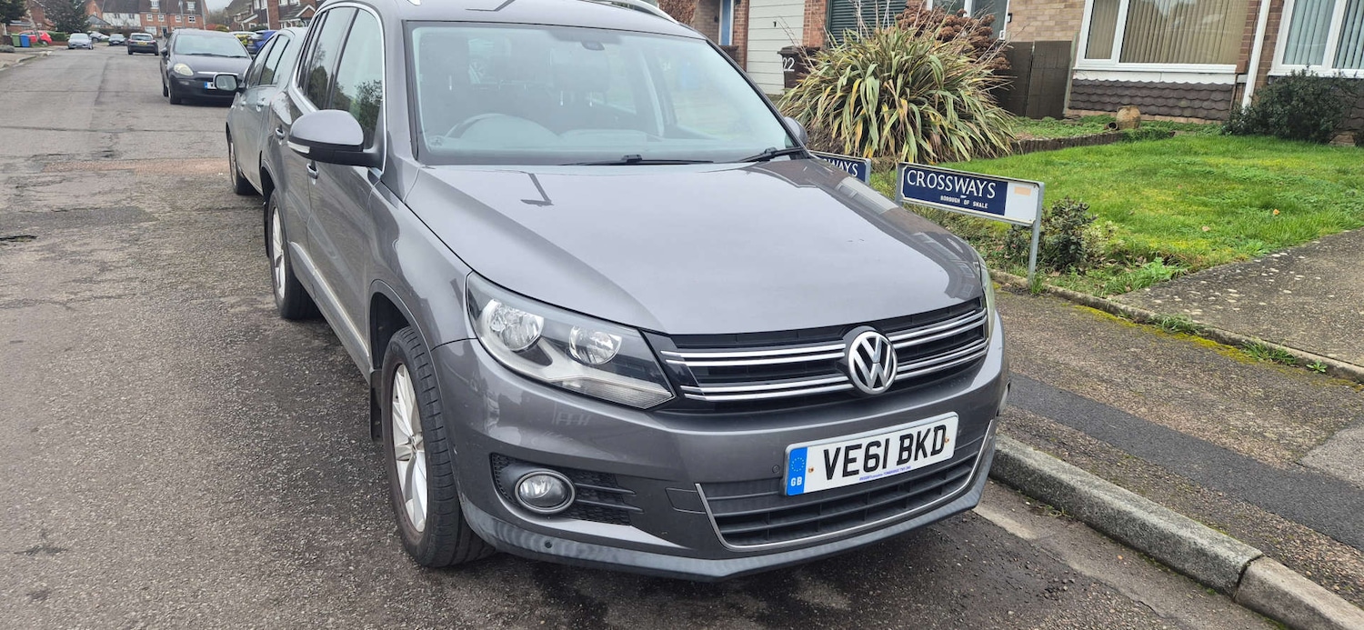 Used Volkswagen Tiguan 2011 for sale - 77544998: Photo 1