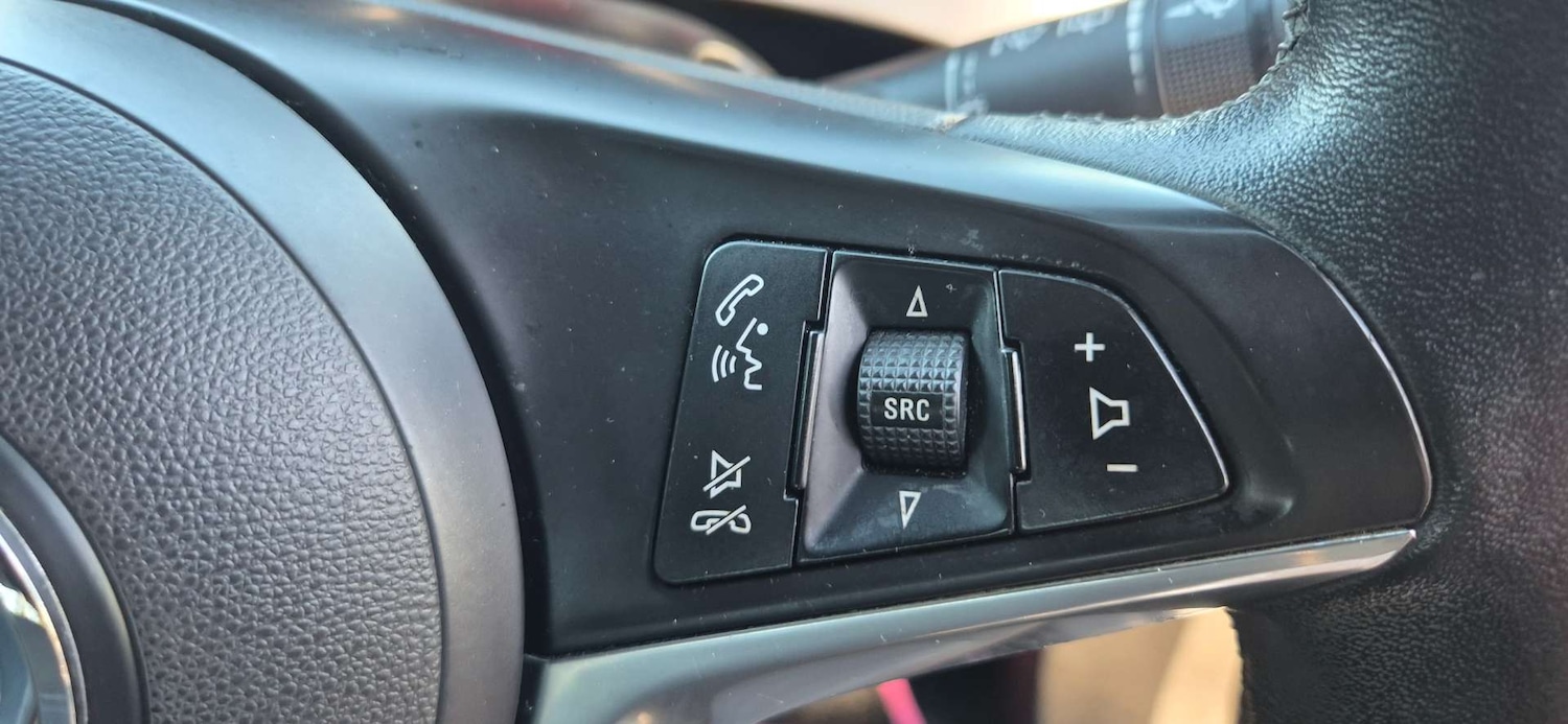 Used Vauxhall ADAM 2014 for sale - 76829781: Photo 27