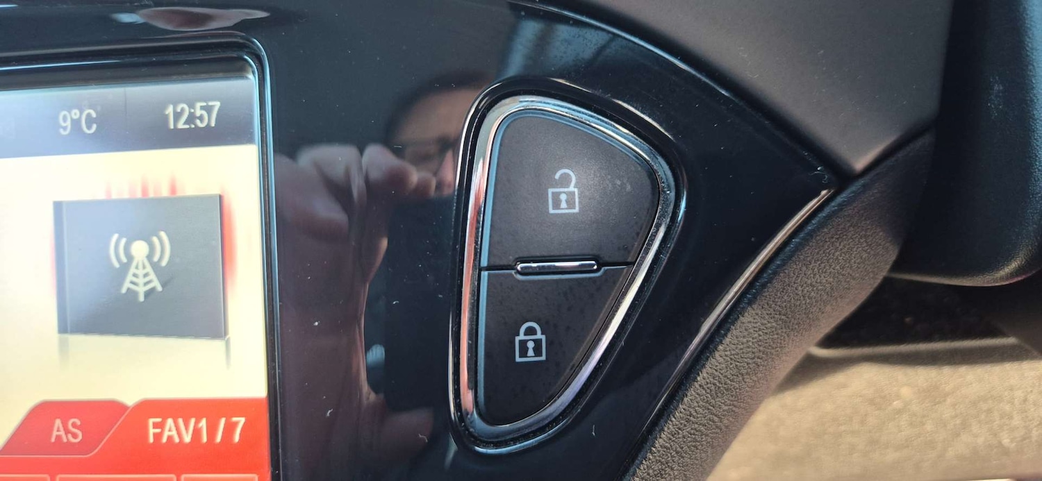 Used Vauxhall ADAM 2014 for sale - 76829781: Photo 29