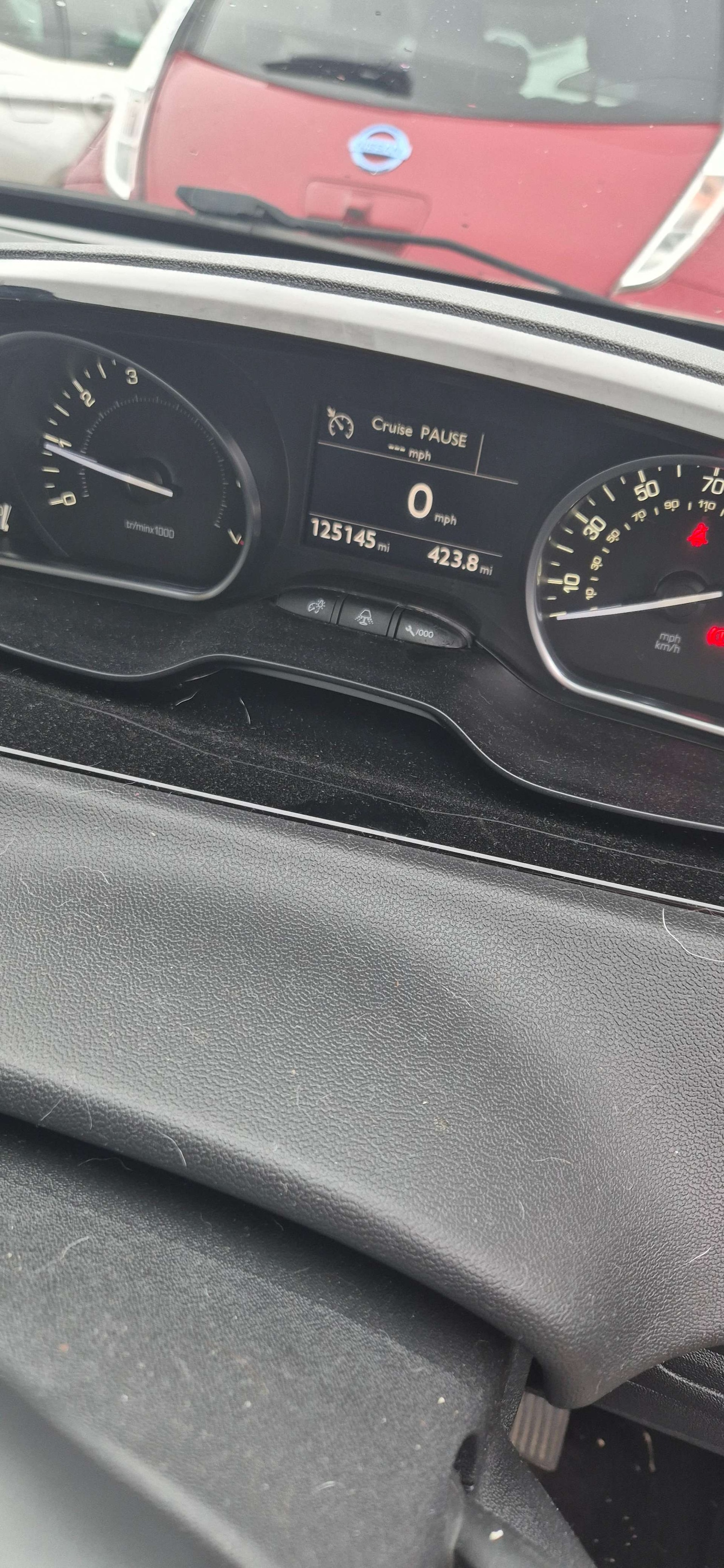 Used Peugeot 208 2013 for sale - 77170329: Photo 3