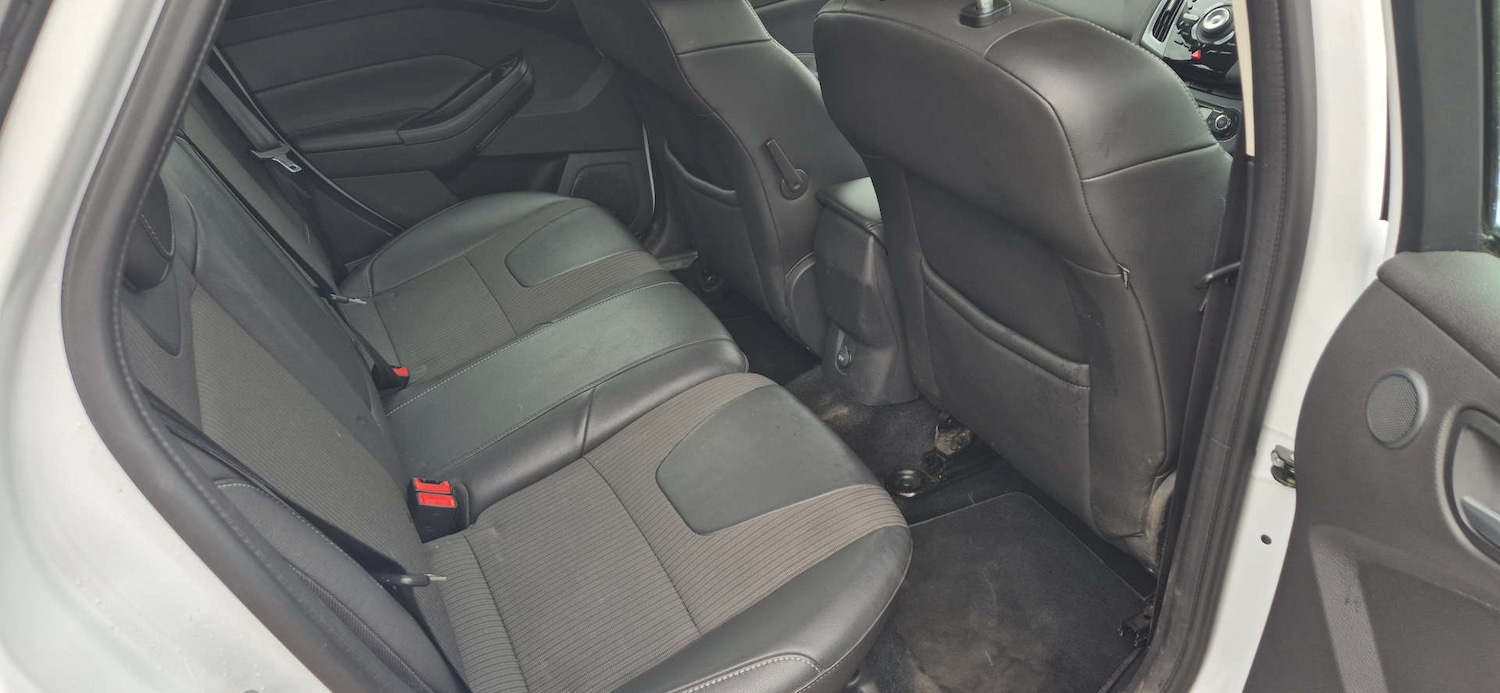 Used Ford Focus 2014 for sale - 78041775: Photo 12