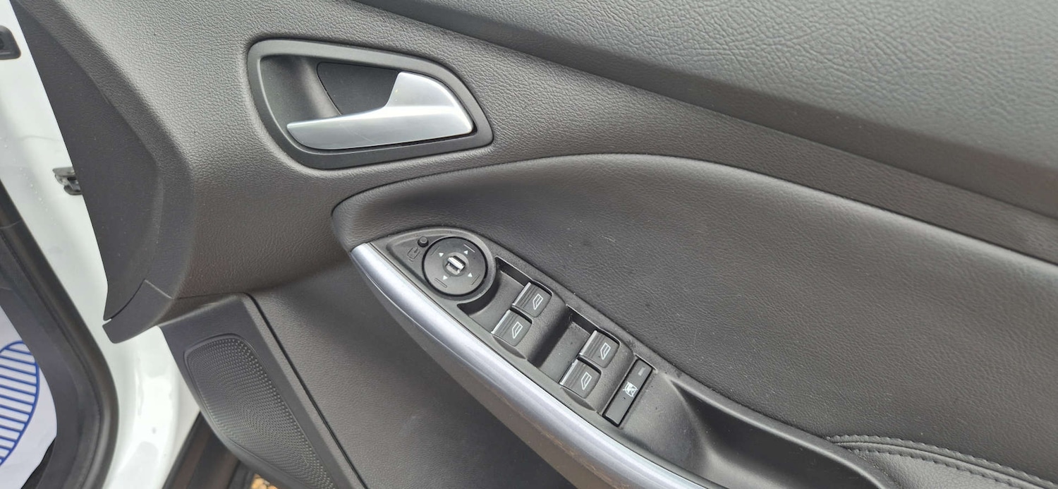 Used Ford Focus 2014 for sale - 78041775: Photo 21