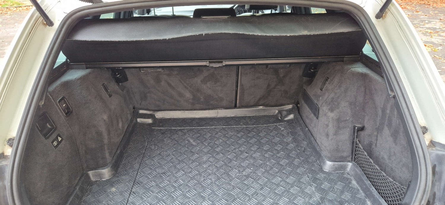 Used BMW 3 Series 2012 for sale - 77025204: Photo 13