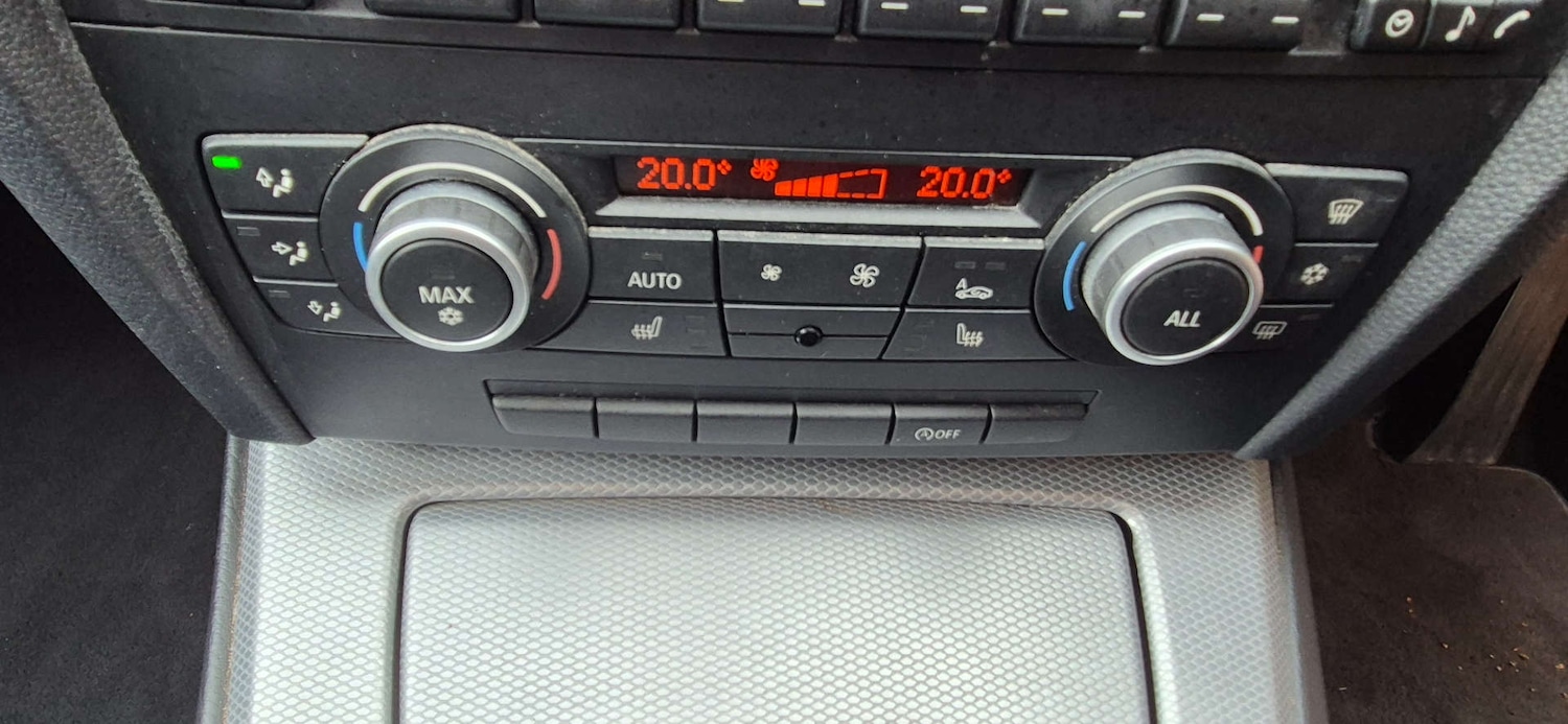 Used BMW 3 Series 2012 for sale - 77025204: Photo 28