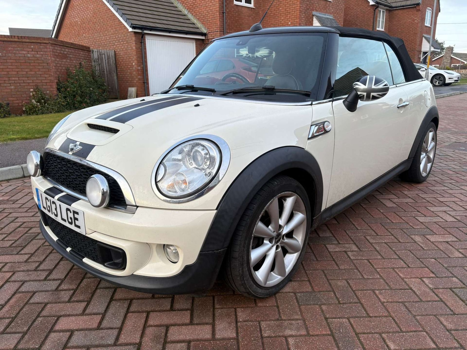 Used MINI Convertible 2013 for sale - 77227753: Photo 3