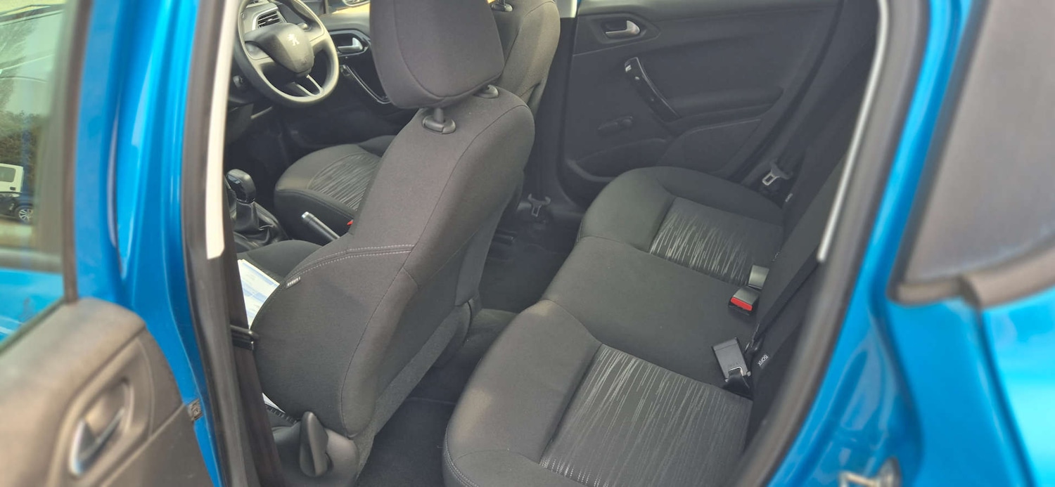Used Peugeot 208 2012 for sale - 77988232: Photo 20