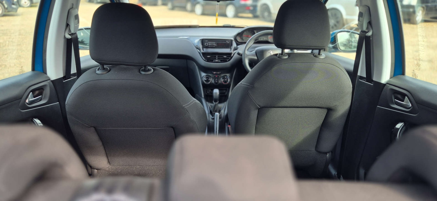 Used Peugeot 208 2012 for sale - 77988232: Photo 22